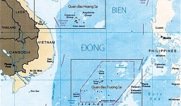 Giữ lại tên biển “Nam Trung Hoa” là không hợp lý