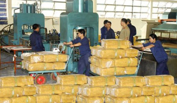 Trung Quốc đứng đầu về nhập gạo và cao su của Việt Nam