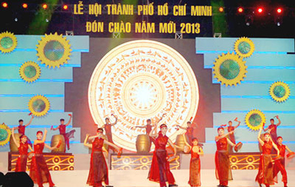 Khai mạc lễ hội TP.HCM đón chào năm mới 2013