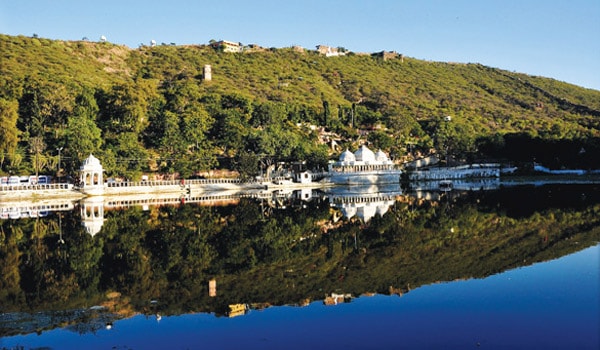 Udaipur, thành phố cổ bên hồ