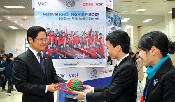 Tiếp sức cho chiếu cói Nga Sơn