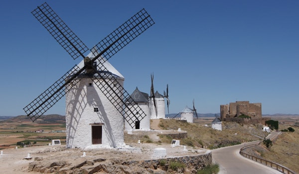 Về thăm quê Don Quixote