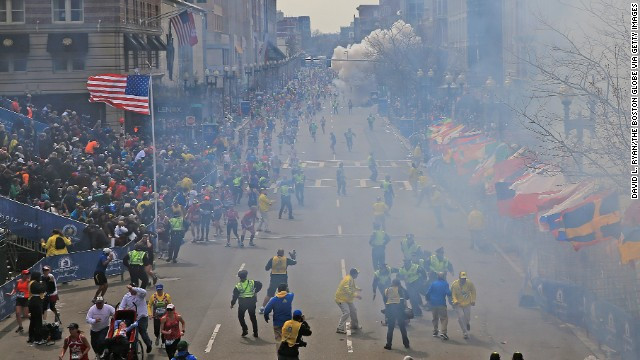 Mỹ: Khủng bố nổ bom gây náo loạn cuộc thi marathon