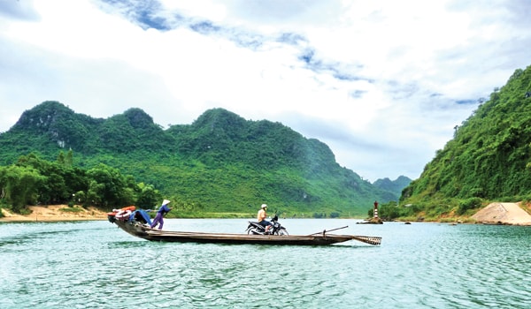 Đạp cội tìm trầm, phận nghèo phu phen