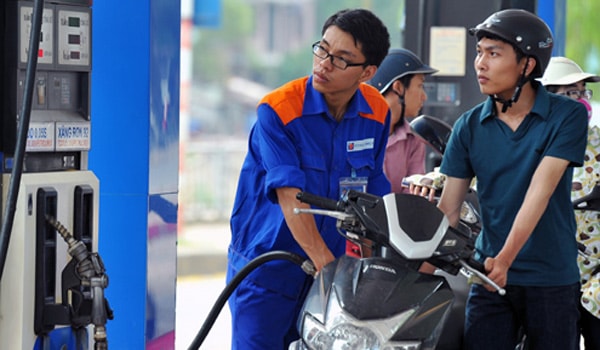 Yêu cầu công khai quỹ bình ổn giá xăng dầu
