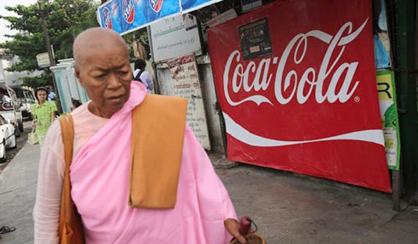 Myanmar, “sàn đấu” mới của Coca-Cola và Pepsi