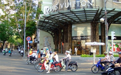 Người Việt chuộng đồ hiệu thứ 3 thế giới