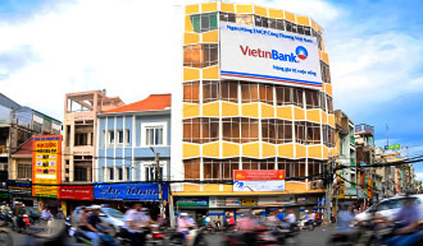 Vietinbank tăng vốn: đón sóng hay chống bão?
