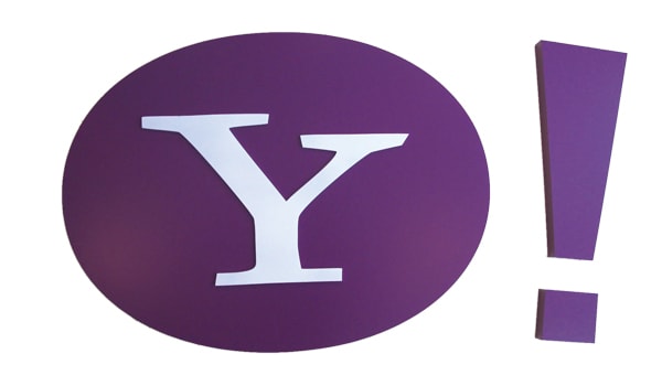 Yahoo: Thay người, thay cả logo