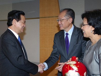 Thủ tướng Nguyễn Tấn Dũng làm việc với lãnh đạo WB và IMF