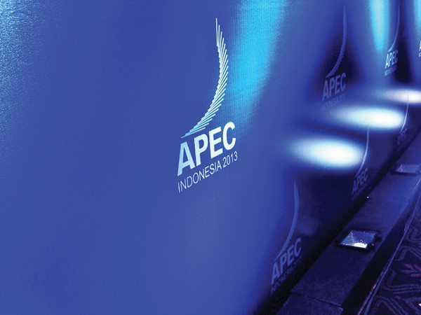 Một APEC, ba áp lực