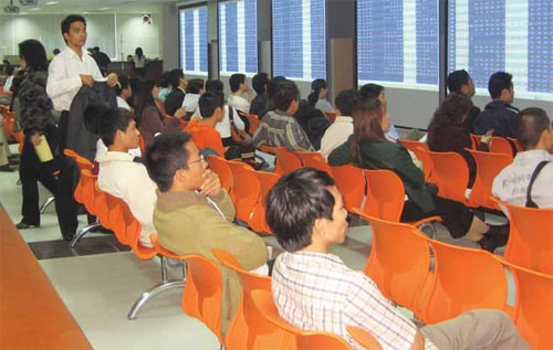 Chuyển động vốn đầu tư gián tiếp nước ngoài