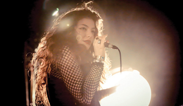 Lorde “Nữ hoàng” tuổi 17