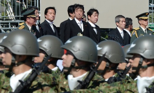 Nhật chi 240 tỉ USD sắm vũ khí đối phó Trung Quốc