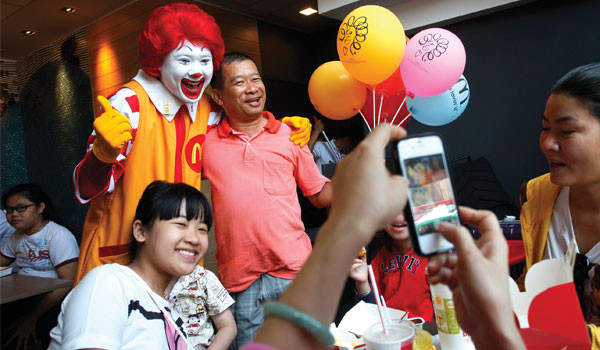 McDonalds xuất hiện: Điểm 9 của thị trường fastfood