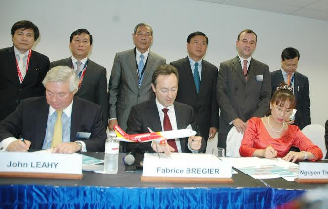 VietJetAir ký hợp đồng mua hơn 100 tàu bay Airbus 