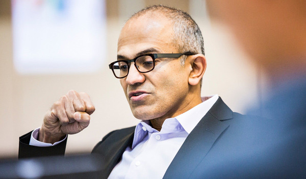 Satya Nadella có gánh nổi Microsoft?