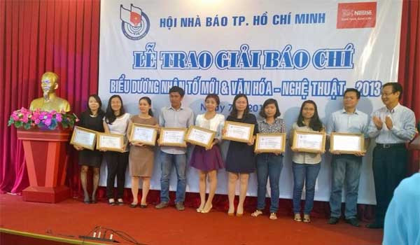 Giải báo chí năm 2013: Doanh Nhân Sài Gòn đoạt 2 giải