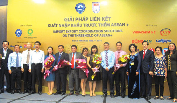 Cộng đồng kinh tế ASEAN: Áp lực ở thị trường 2.000 tỷ USD
