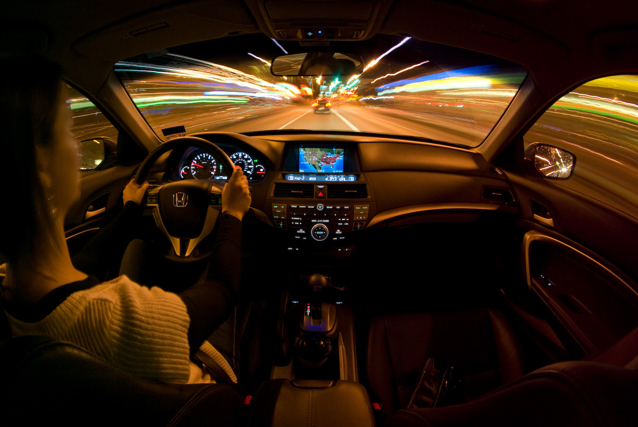 8 điều cần lưu ý khi lái xe ban đêm
