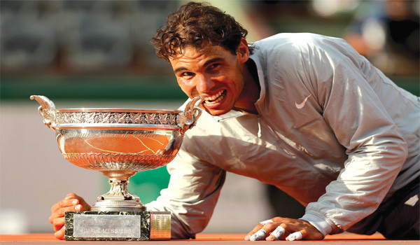 Nadal, huyền thoại sống của sân đất nện