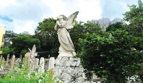 Hồng Kông: Đất nghĩa trang đắt như vàng