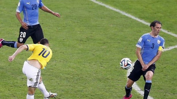 Pha ghi mở tỉ số của Rodriguez cho Colombia
