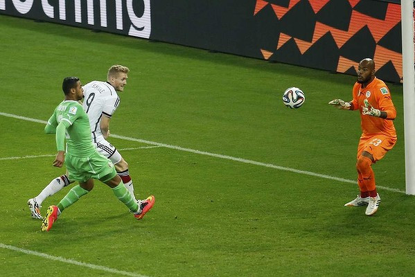 Andre Schuerrle ghi bàn thắng mở tỉ số cho Đức