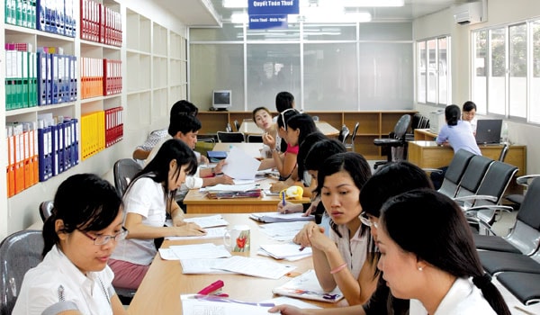 Cải thiện môi trường kinh doanh: Càng ì ạch, càng tụt hậu