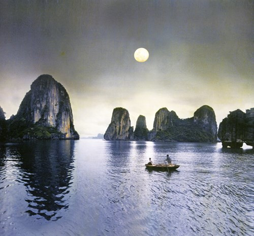 Dưới ánh trăng rằm – Nguyễn Mạnh Lâm