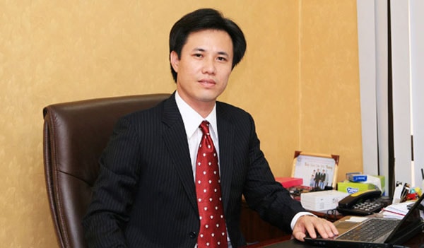 TGĐ Viet Media Travel đạt Doanh nhân trẻ Việt Nam tiêu biểu 2014