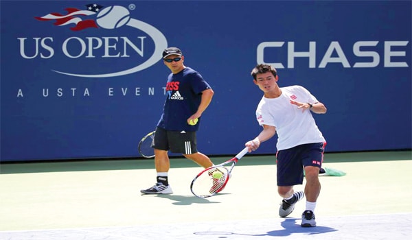 Tennis:Thành bại nhờ huyền thoại