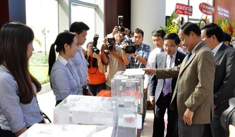Vinatex thu hơn 1.200 tỉ đồng sau IPO