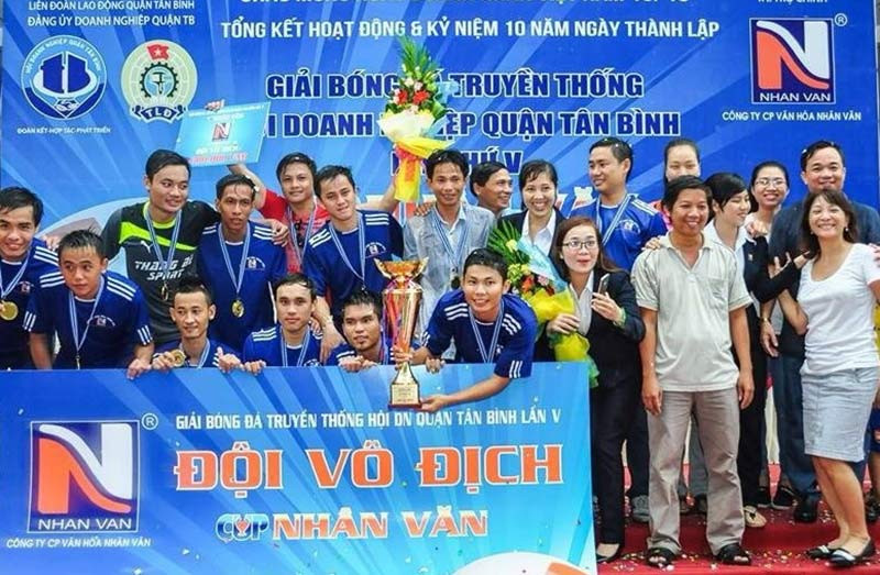 Công ty Nhân Văn: Vô địch giải bóng đá Hội DN quận Tân Bình lần 5
