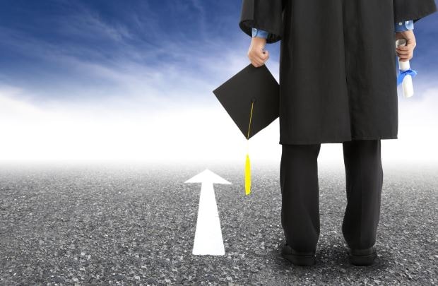 Bằng ĐH nào có giá nhất tại Mỹ năm 2015?