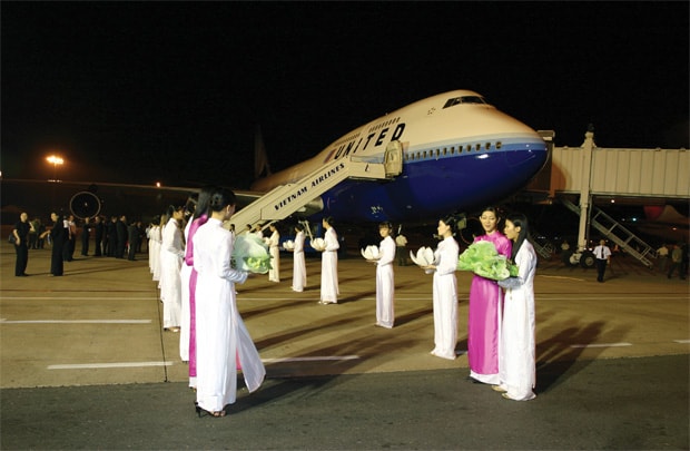 Bay đến Mỹ với United