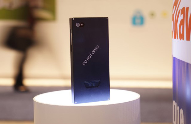 Smartphone Bkav bất ngờ xuất hiện tại CES 2015