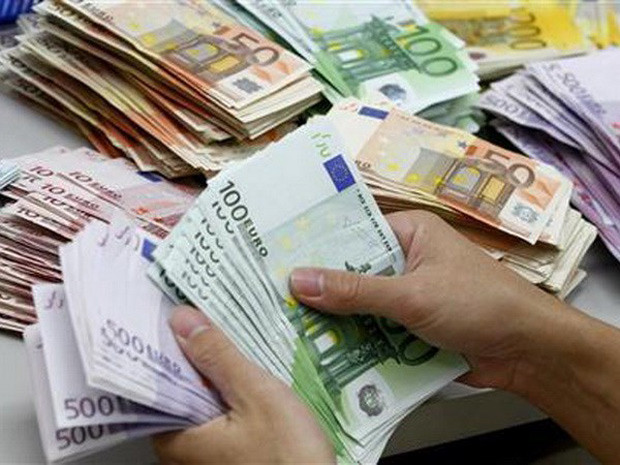 Thụy Sĩ thả nổi đồng franc, giá vàng tăng vọt