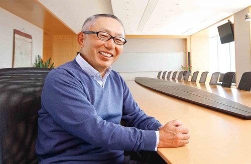 CEO Tadashi Yanai doanhnhansaigon