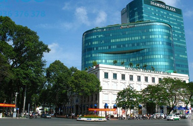 Lotte thâu tóm cao ốc Diamond Plaza TP.HCM