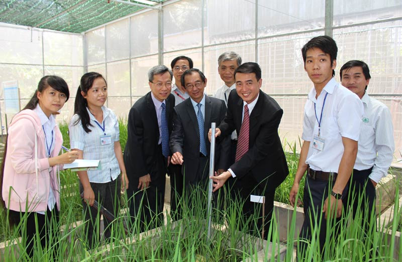 DuPont và ĐH Tiền Giang hợp tác phát triển chương trình học nông nghiệp