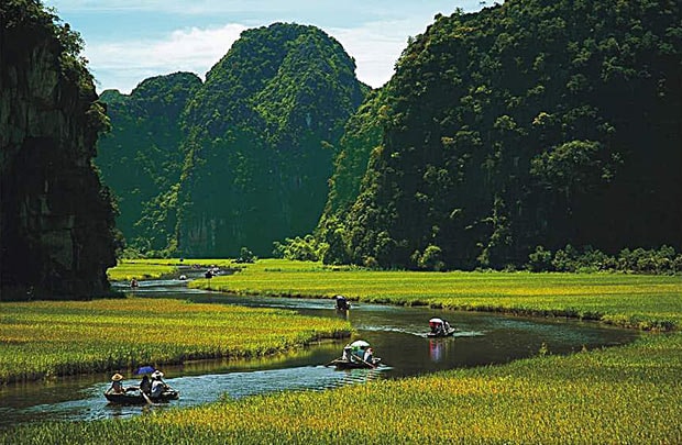 Du lịch nội địa lận đận đến bao giờ?