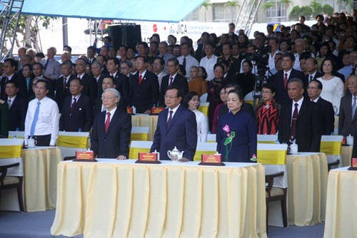 Các lãnh đạo Đảng - Nhà nước tham dự buổi lễ doanhnhansaigon