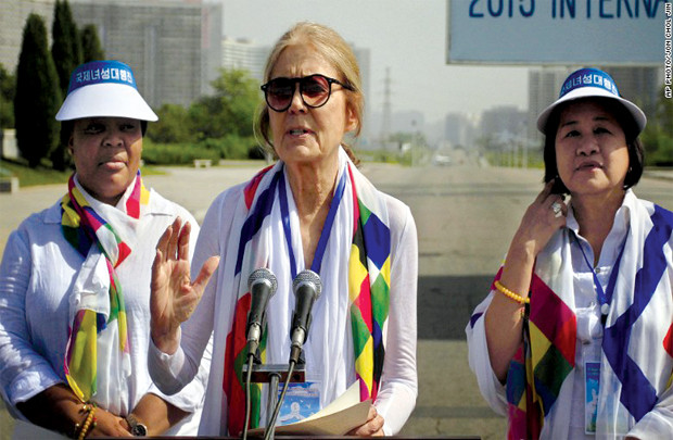 Biểu tượng nữ quyền của Mỹ vượt biên giới liên Triều, kêu gọi hòa bình