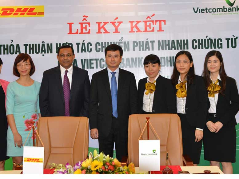DHL Express  cung cấp dịch vụ chuyển phát nhanh quốc tế cho Vietcombank