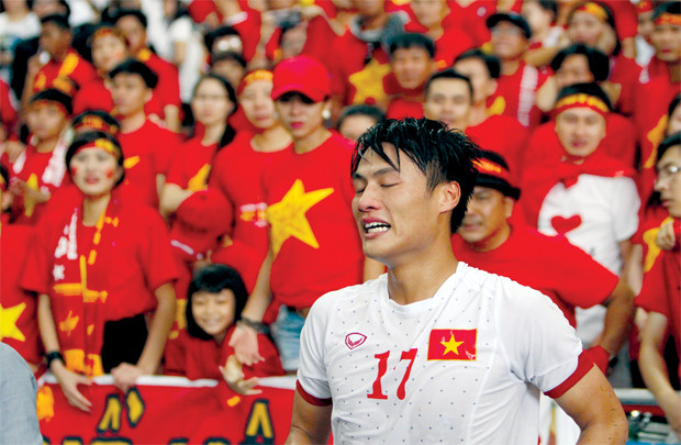 Bóng đá Việt nên học thành công của Thái Lan