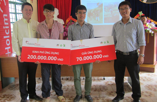 Holcim Việt Nam bàn giao dự án bơm cấp nước cho vùng sâu