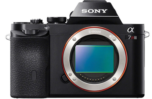 Máy ảnh cảm biến full–frame Sony A7R II
