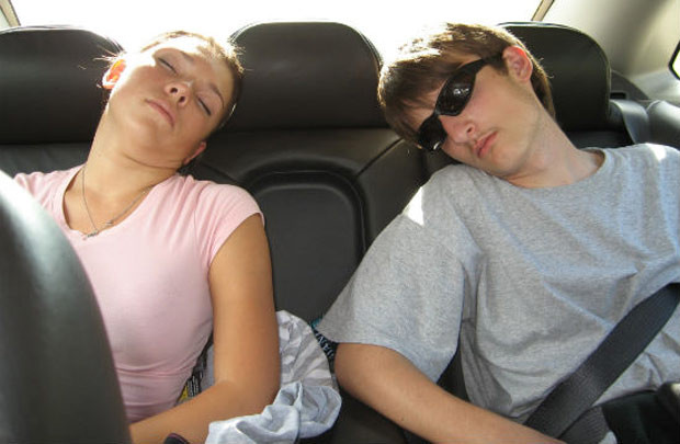 Ngủ trong ô tô: Thói quen kém an toàn
