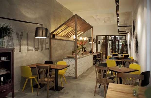 M2C Bistro & Café: Dễ đến, khó rời